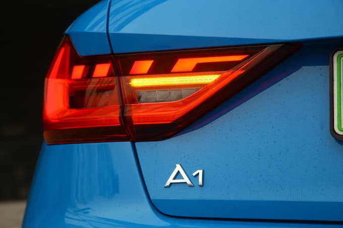 Še vedno majhen, a prestižen