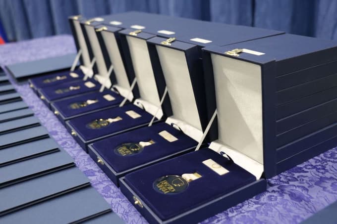 Policijske medalje za požrtvovalnost in hrabrost