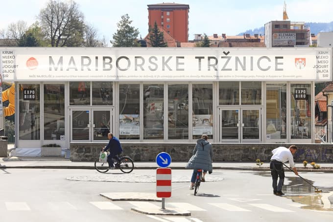 Montažni paviljon na mariborski tržnici je črna gradnja, meni inšpekcija. Direktor Mestnih nepremičnin razlaga drugače
