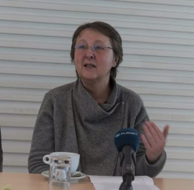 Dr. Vesna Leskošek: "Sedanja socialna politika ubira čisto neoliberalno pot, ne redistribuira premoženja od bogatih k revnim, ampak neselektivno vrača denar vsem."