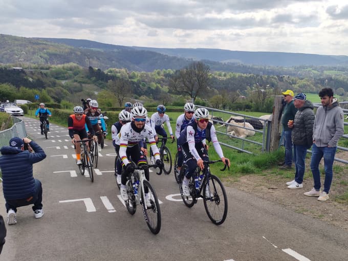 Kaj ju čaka na dirki, sta preverila tudi Julian Alaphilippe (levo) in Remco Evenepoel (desno).