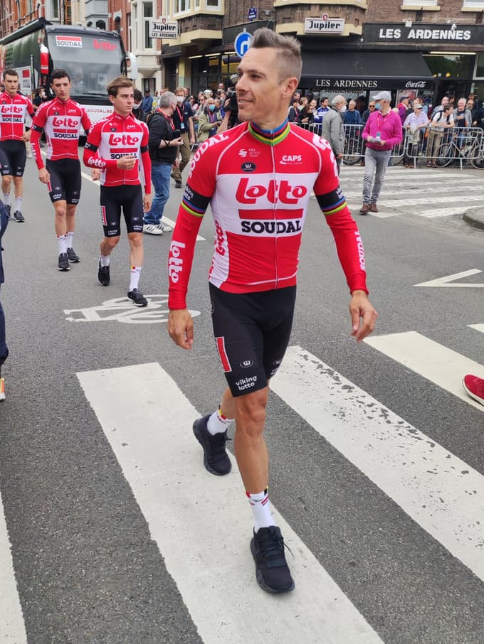 Philippe Gilbert, šampion iz te regije, je požel največ aplavza gledalcev.