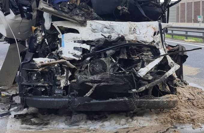 (FOTO) Štajerska avtocesta spet odprta, zastoj tovornih vozil je bil dolg več kot 20 kilometrov
