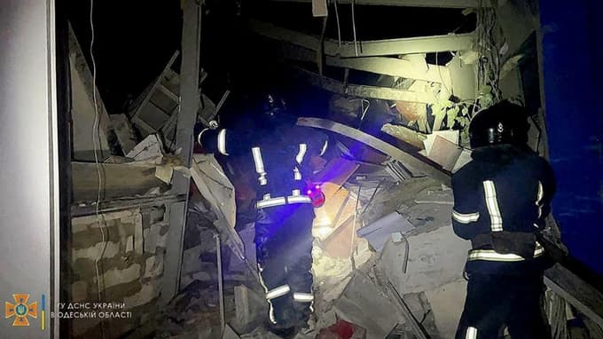 (FOTO) Ameriški obveščevalci: Putin bi lahko uvedel vojno stanje v Rusiji