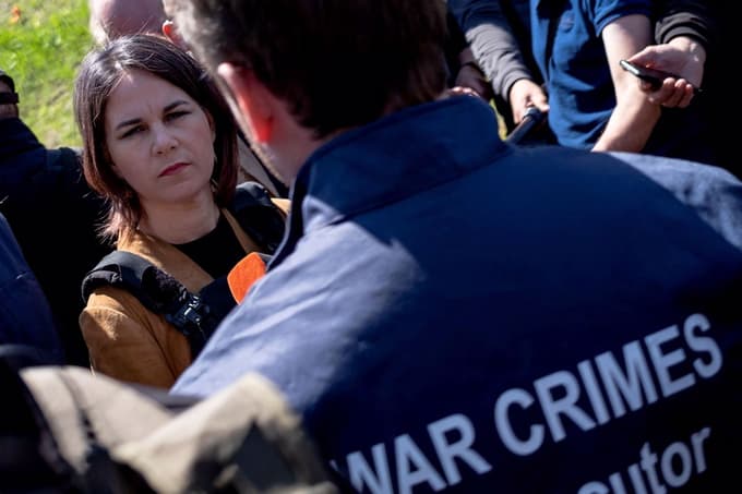 (FOTO) Ameriški obveščevalci: Putin bi lahko uvedel vojno stanje v Rusiji