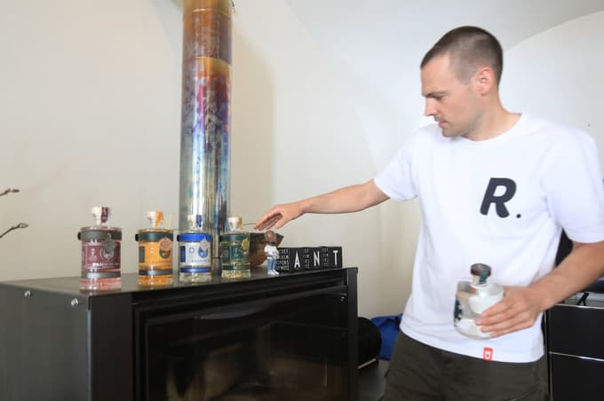 (FOTO) Zgodba o uspehu: Kako je Gin, ki je pijača in pes, Mariborčanom prinesel zlato
