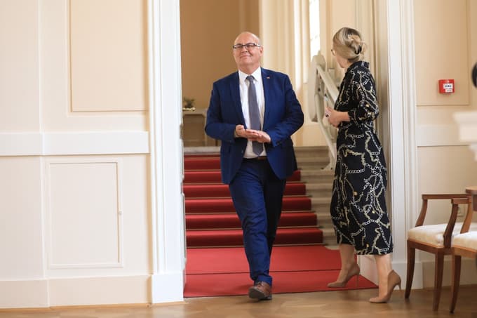 V NSi prav tako niso naklonjeni večanju števila ministrstev, je dejal vodja poslancev NSi Jožef Horvat.