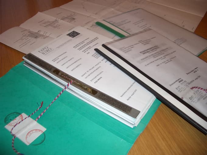 Zajetna papirologija je danes praksa za vse, ki pridobivajo gradbena dovoljenja. Obetajo se spremembe ...