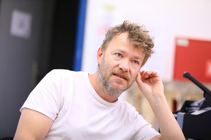 "Manjka predvsem alternative na ravni senzorike, okusov in tudi na ravni doživetja, ki ga recimo pričara lepa steklenica," pravi Luka Nagode.