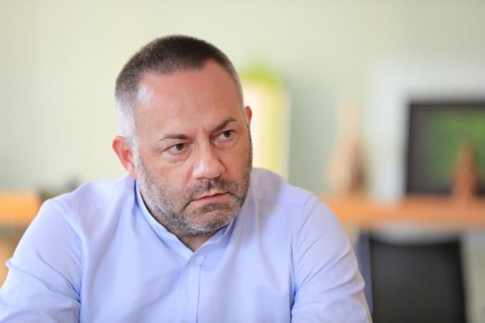 Erik Brecelj je ministra za zdravje Danijela Bešiča Loredana postavil na laž.