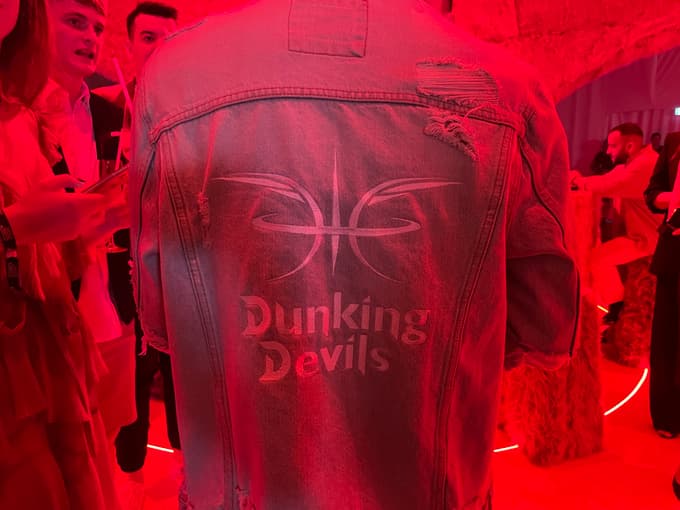 Dunking Devils 