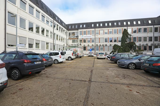 Sedež Nacionalnega laboratorija za zdravje, okolje in hrano na Prvomajski v Mariboru.