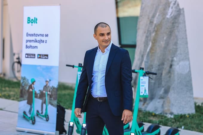 Bolt je napovedal načrte za naložbe v mikromobilnost v višini več kot 150 milijonov EUR ter bo tako lahko še naprej razvijal svojo dejavnost na področju električnih skirojev in koles. 