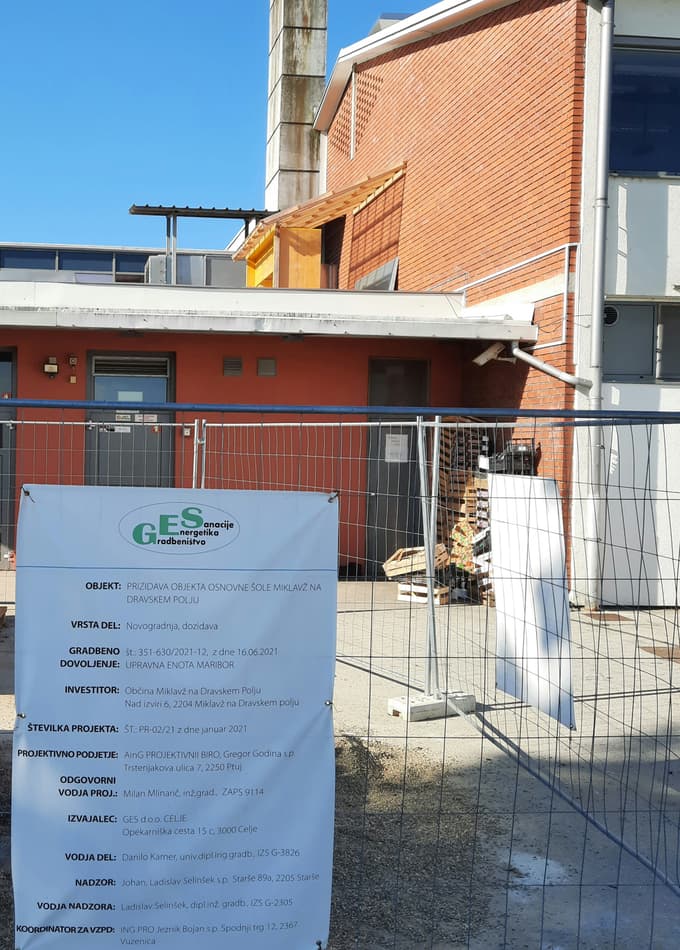 Celjsko podjetje GES izvaja dozidavo učilnic in jedilnice na miklavški osnovni šoli.