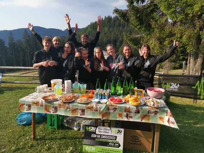 Okrepčevalne postaje so bile dobro založene, prostovoljci pa odlično uigrani.