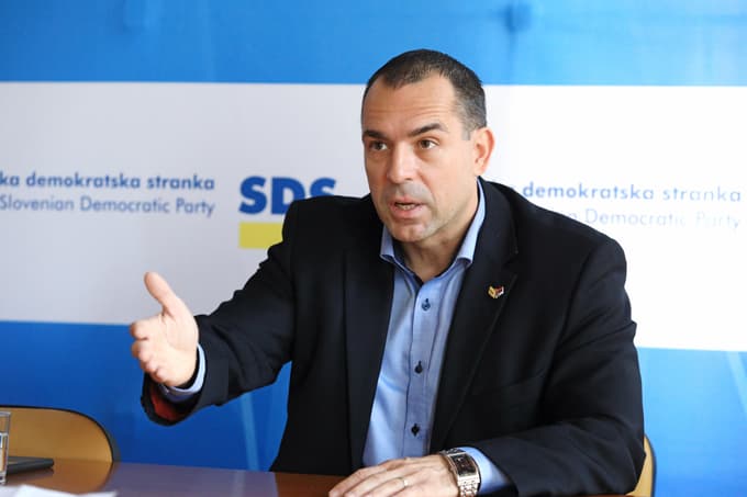 Dejan Kaloh nima komentarja.