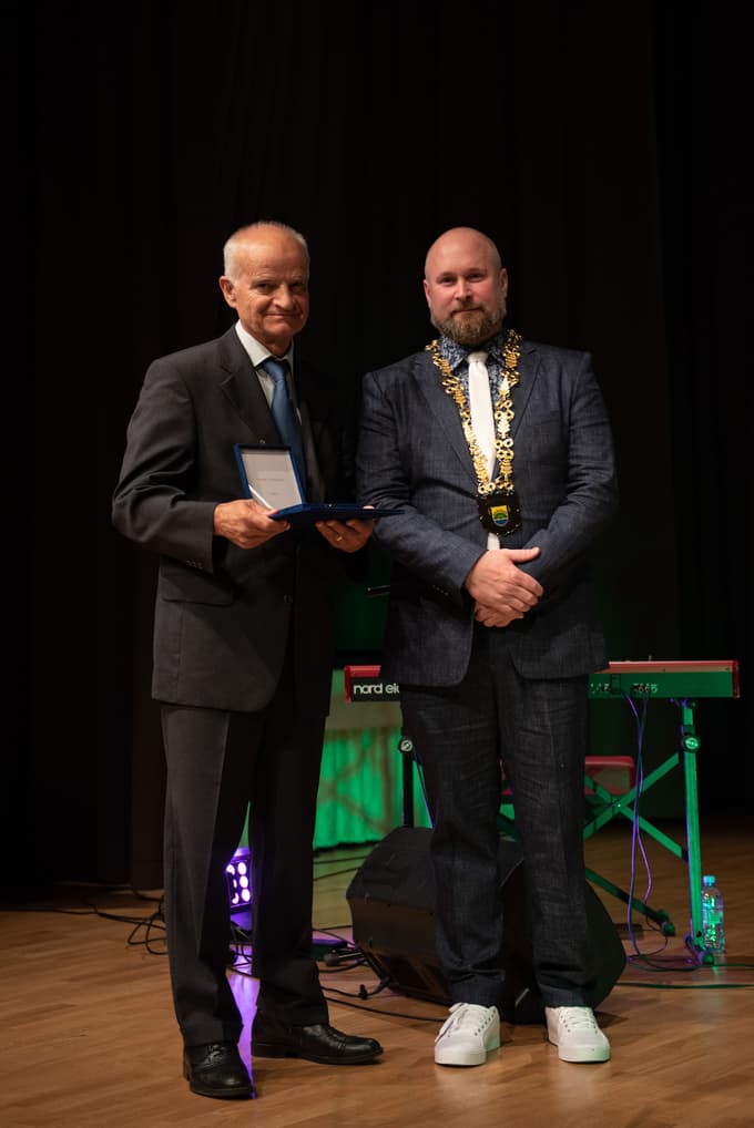 Franc Verovnik z županom Markom Rakovnikom na avgustovski občinski slovesnosti