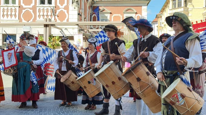 23. Grajske igre: S srednjeveško tržnico, žonglerji in viteškimi boji vrnitev v srednji vek