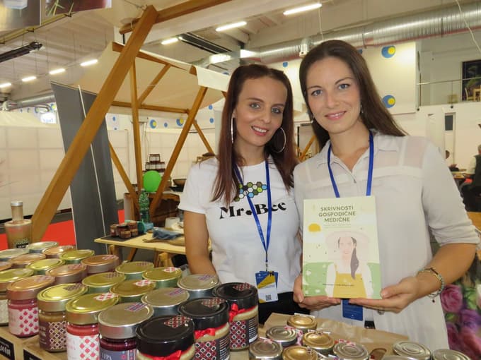 Arhitektka in arheologinja, ki sta postali čebelarki