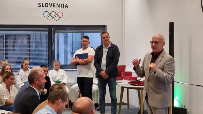 Na odprtju novih prostorov je spregovoril tudi predsednik OKS Bogdan Gabrovec.