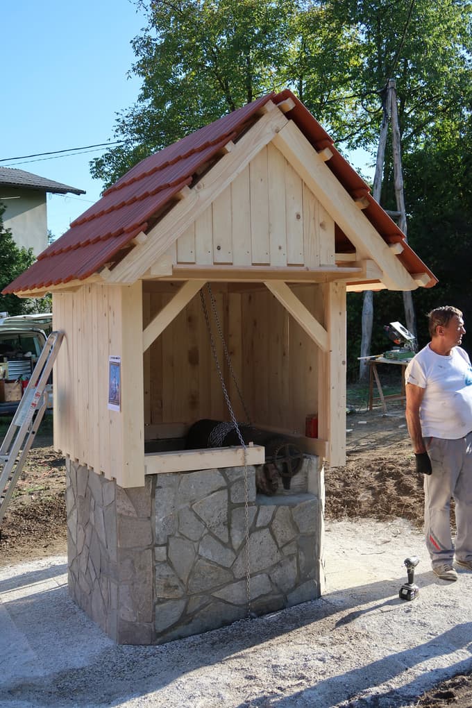 Obnovljen Skutnikov vodnjak