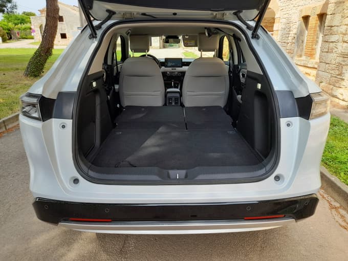 (TEST) Honda HR-V: Veliko zrno enoprostorskosti in uporabnosti