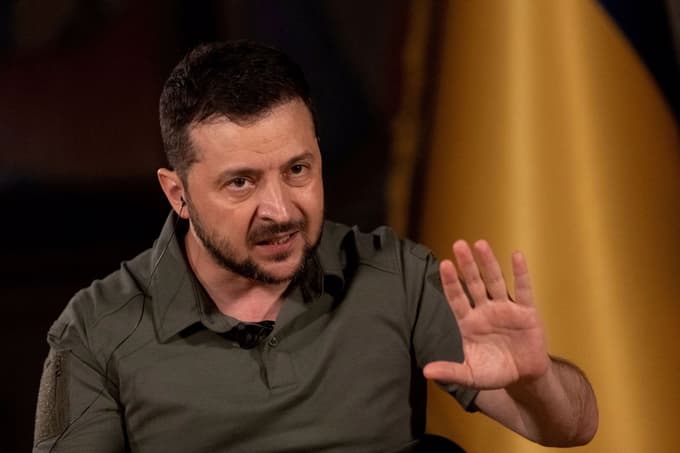 Župan Kijeva omenja evakuacijo prebivalcev: "Ne izključujem najslabšega možnega scenarija"