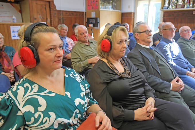 Gluhi v Mariboru opozorili na neenakopraven položaj