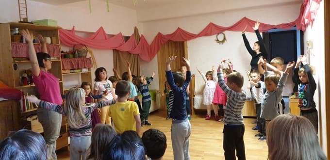 Glasbeno-ritmična urica v vrtcu Vilinski gaj