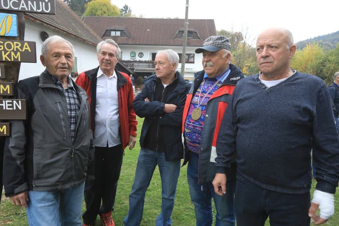 Slovesnosti so se udeležili tudi pohorski carji (od leve) Filip Gartner, Dolfe Rajtmajer, Herbert Jurič, Drago in Andrej Rečnik - na posnetku manjka Dušan Jaunik, ki se jim je pridružil kasneje.