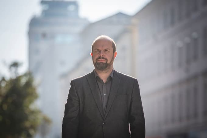 Vodenje uredništva STA bo prevzel Mihael Šuštaršič, kakšno podporo pa so mu izrekli novinarji?