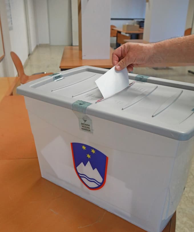 (SREČNO, SLOVENIJA) Zoran Predin: Lepo je v naši domovini biti politik na oblasti