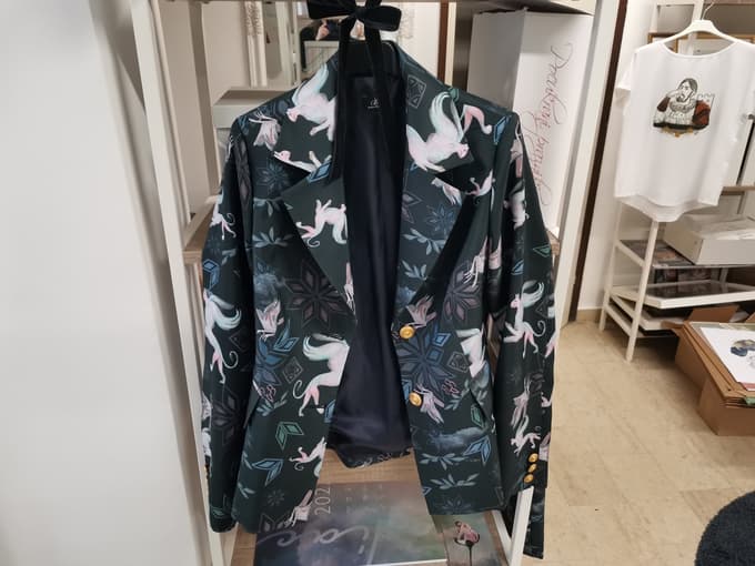 Projekt od grofice do Celjanke je rodil čudovite modne kose.