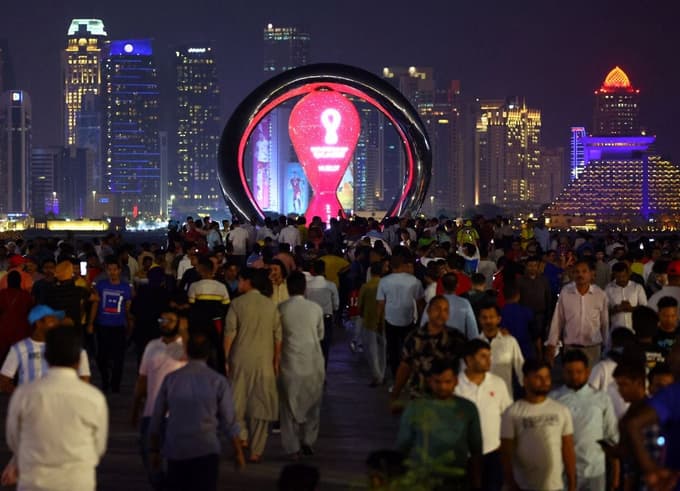 Začetek SP v nogometu: Česa si šejk ne more kupiti