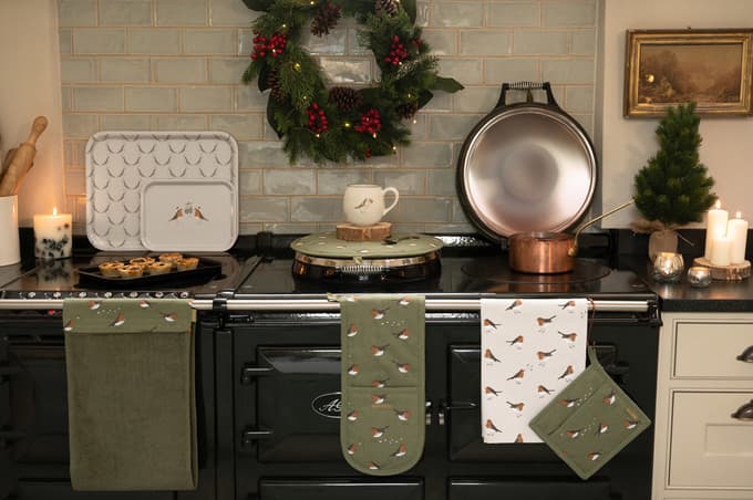 Z dobro zasnovano kuhinjo lahko prihranimo kar nekaj korakov, zato naj bo v njej vse, kar potrebujemo, čim bolj na dosegu rok.