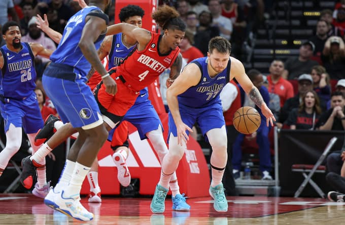 Na tekmah med kluboma Dallas Mavericks in Houston Rockets je vedno napeto.