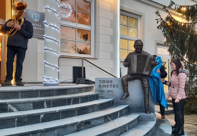 Ob odkritju spomenika so pripravili tudi slovesnost. 