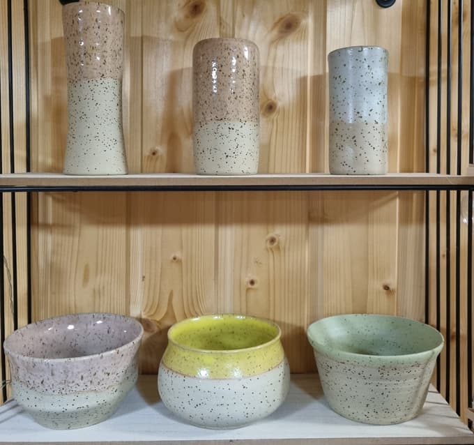 "Navdihuje me, da iz kepe zemlje ustvarim nekaj uporabnega," pravi Mariborčan, izdelovalec lončenih izdelkov