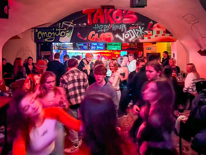 Konec ene mariborske legende? Kultni Takos na Lentu je naprodaj