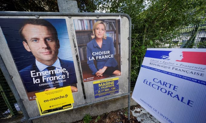 V drugem krogu zadnjih predsedniških volitev v Franciji sta se pomerila Emmanuel Macron in Marine Le Pen.
