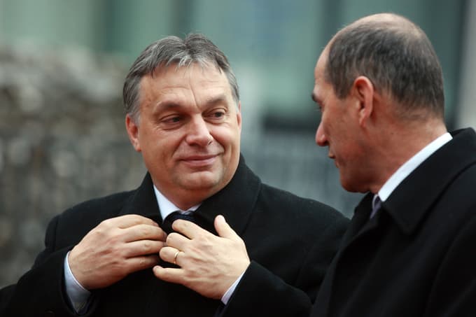 Orban na sobotnem kongresu SDS; zbrane bo tudi nagovoril