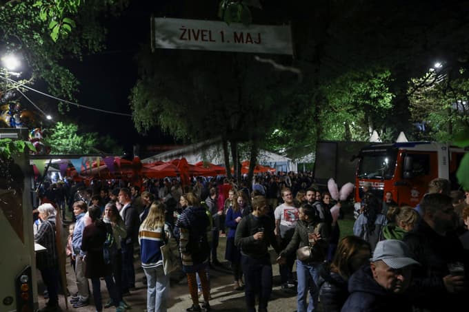 (FOTO) Lidija Jerkič na kresovanju na Rožniku: Ni razloga, da prvi maj ni rdeč!