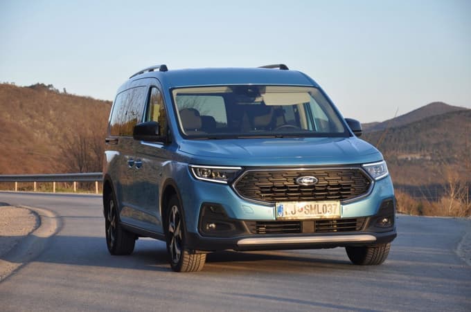 Novi tourneo ima zdaj enako tehnično osnovo kot Volkswagnov caddy.