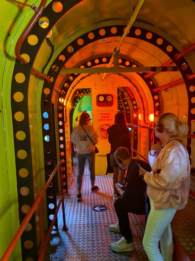 Sanje za instagramerje. V muzeju je soba v podobi rumene podmornice.