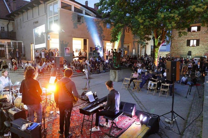 Festival Jazz 'ma mlade je znova zasnovan v obliki štirih koncertnih večerov, razporejenih čez leto.