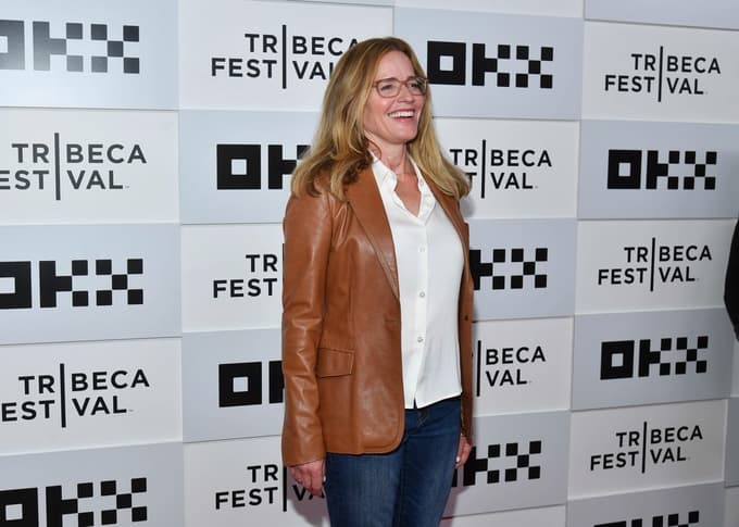 (FOTO) Se spomnite ljubke igralke iz uspešnic Karate Kid in Nazaj v prihodnost? Danes bi jo le še težko prepoznali