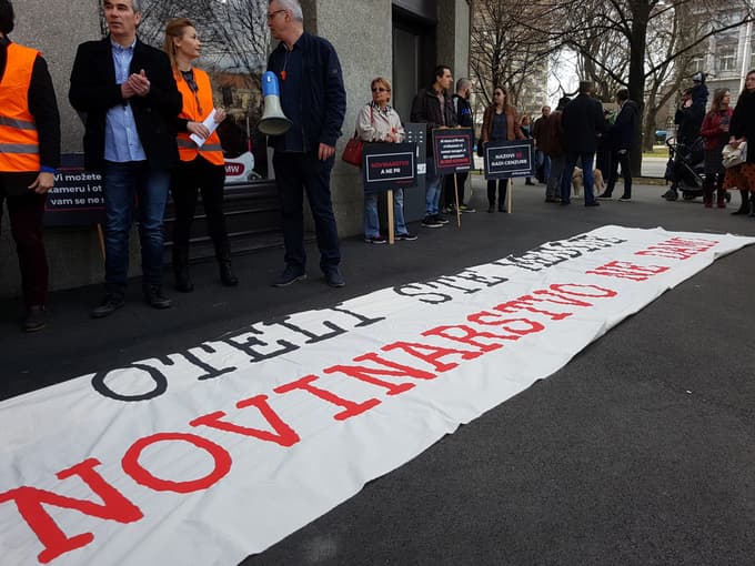 Protest v podporo novinarjem v Zagrebu