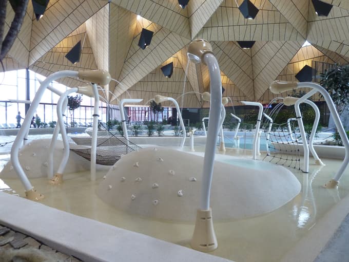 Terme Olimia gradijo družinski hotel