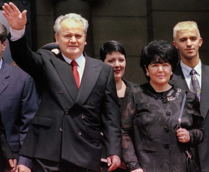 Slobodan Milosevic s hčerko Marijo, ženo Miro in sinom Markom
