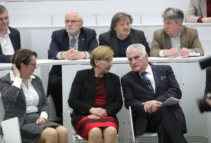 Med povabljenimi gosti so bili tudi nekdanji rektor Ludvik Toplak ter poslanki Ljudmila Novak in Lidija Divjak Mirnik. Slovesnosti so se udeležili tudi dekani ostalih fakultet Univerze v Mariboru.